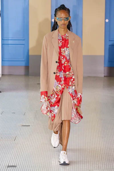 Look 57